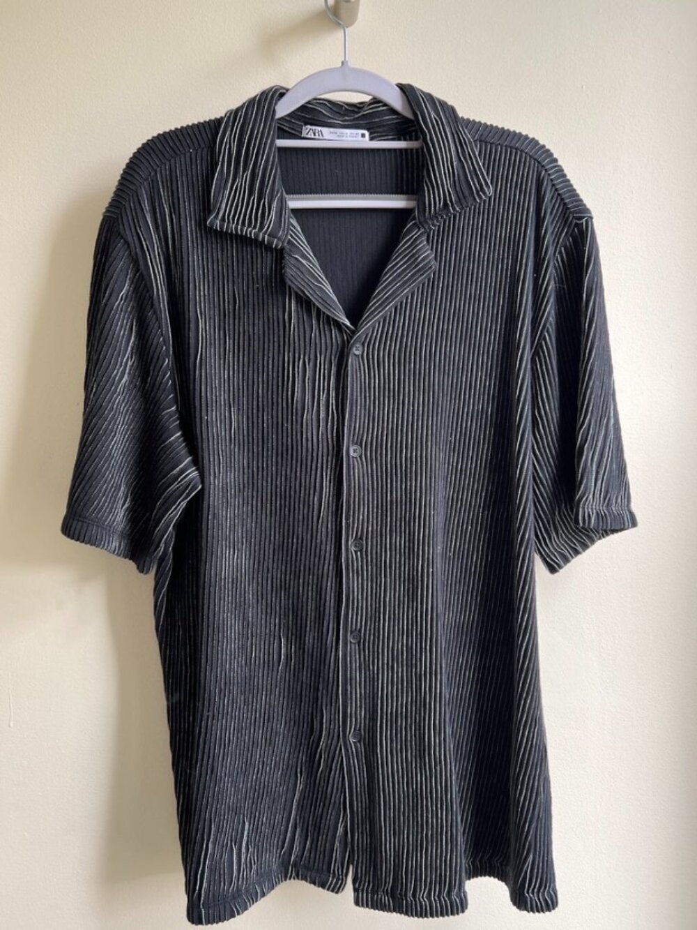 Zara Men's Ruffled Contrast Stitch Short Sleeve Button Down Shirt Size Medium